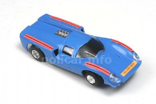 P75 - Ford - Lola (Lola Aston Martin)