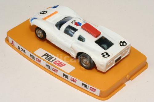 Chaparral 2D (Policar APS - P76)