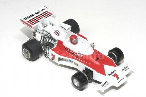 A100 - Mc Laren M23B Marlboro Ford